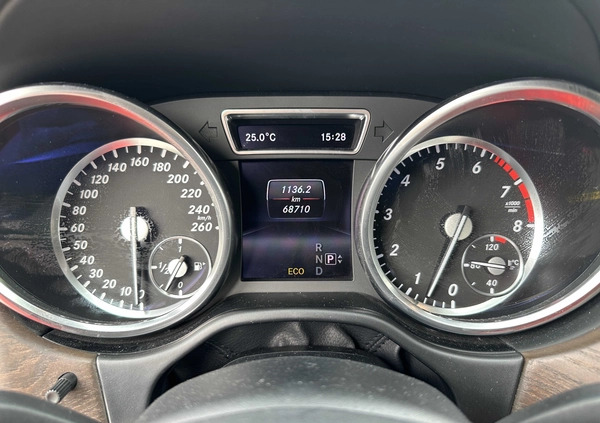 Mercedes-Benz GL cena 187900 przebieg: 68700, rok produkcji 2014 z Piaseczno małe 562